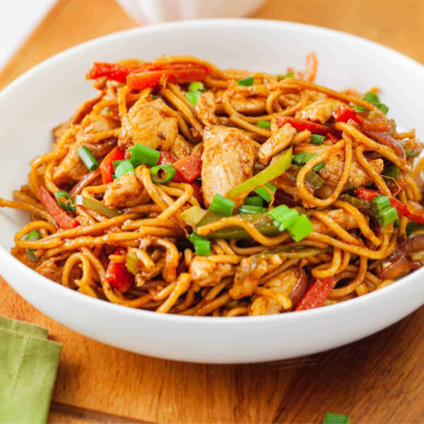 Hakka Chicken Noodles