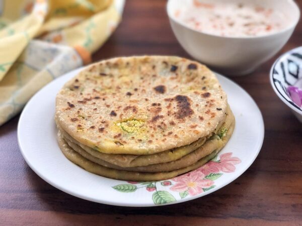 Gobhi Paratha Thali