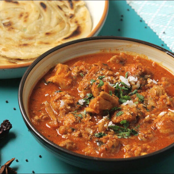 Parota With Chicken Curry